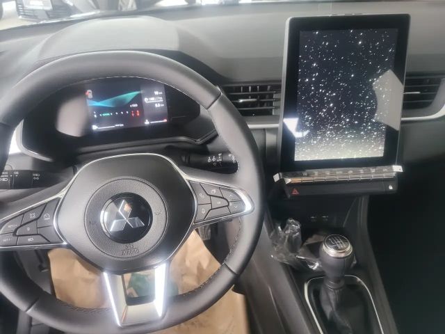 Mitsubishi ASX Invite