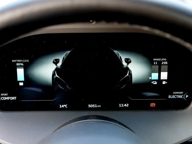 McLaren Artura Spider