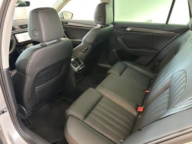 Skoda Superb 2.0 TDI Combi