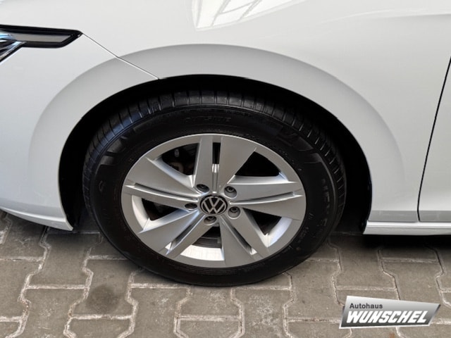 Volkswagen Golf 1.5 TSI Life Variant