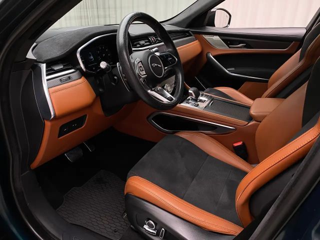 Jaguar F-Pace AWD SVR