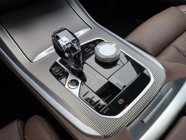 BMW X5 Individual M50i