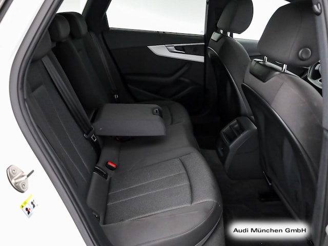 Audi A4 35 TFSI Avant S-Line S-Tronic