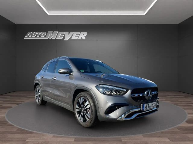 Mercedes-Benz GLA 180 Progressive