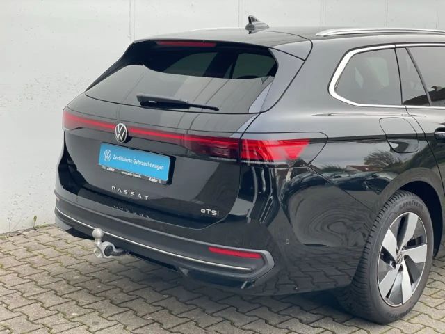 Volkswagen Passat 1.5 eTSI Business Variant