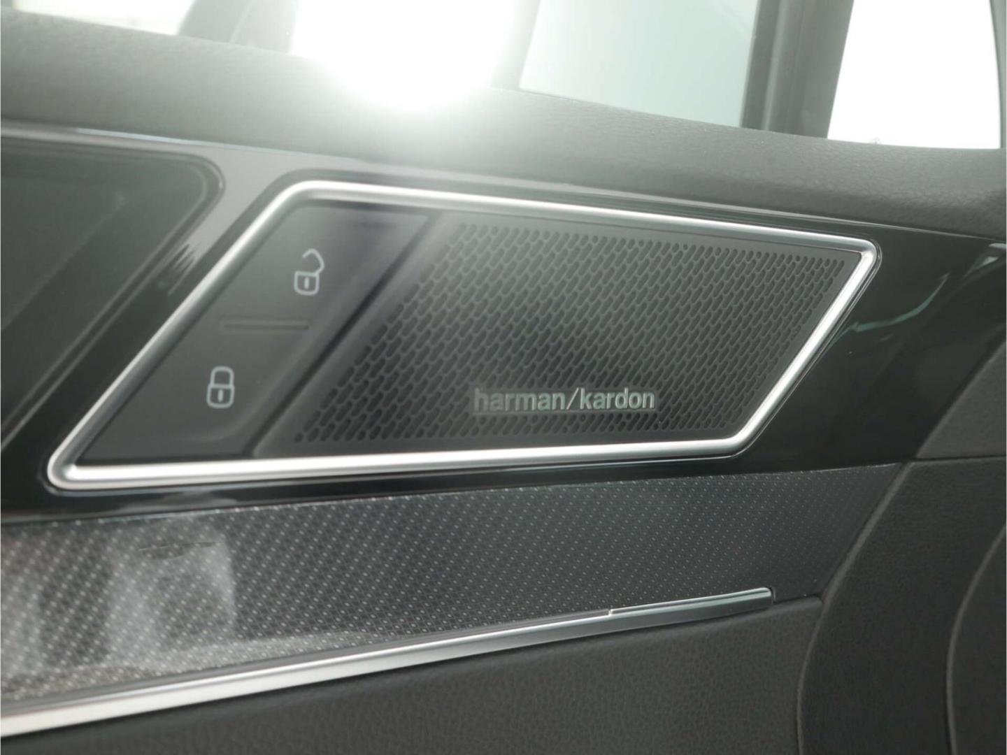 Volkswagen Passat 1.5 TSI R-Line Variant