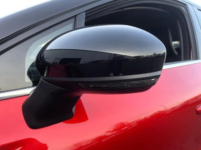 Renault Captur E-Tech EDC Intens