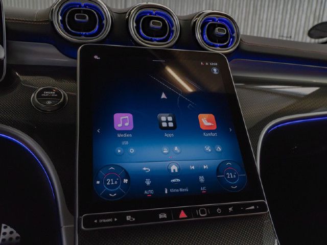 Mercedes-Benz C 200 AMG Line Sedan