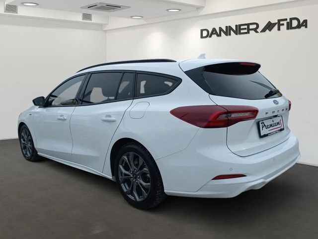 Ford Focus ST Line Wagon