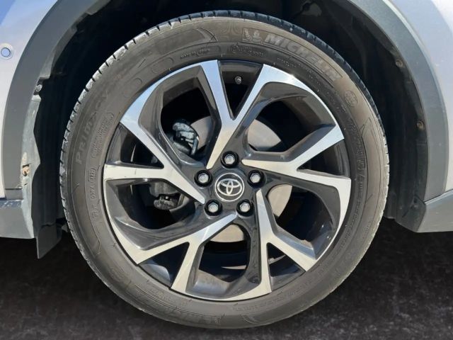 Toyota C-HR Hybride Team D