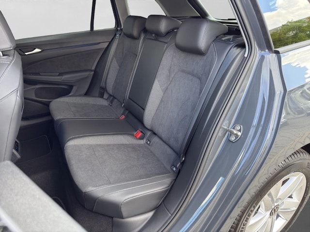 Volkswagen Golf 1.5 TSI Life Variant