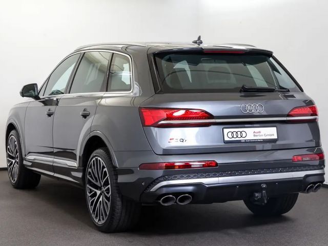 Audi SQ7 SUV TFSI tiptronic