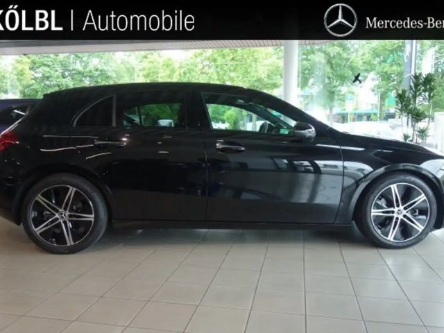 Mercedes-Benz A 220 4MATIC Progressive
