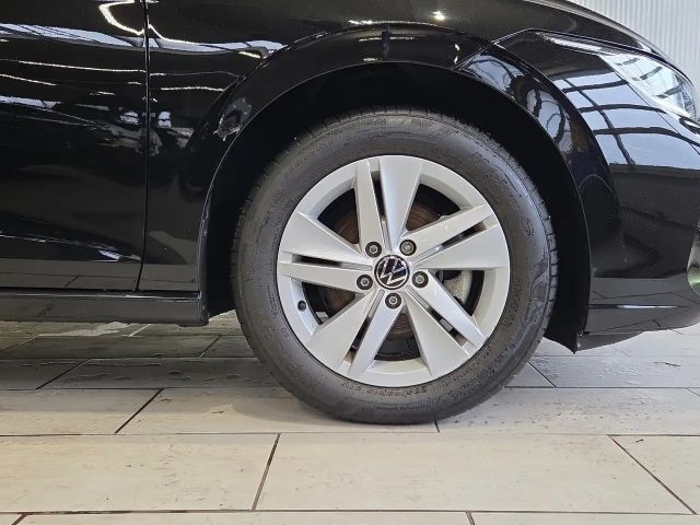 Volkswagen Golf DSG Life