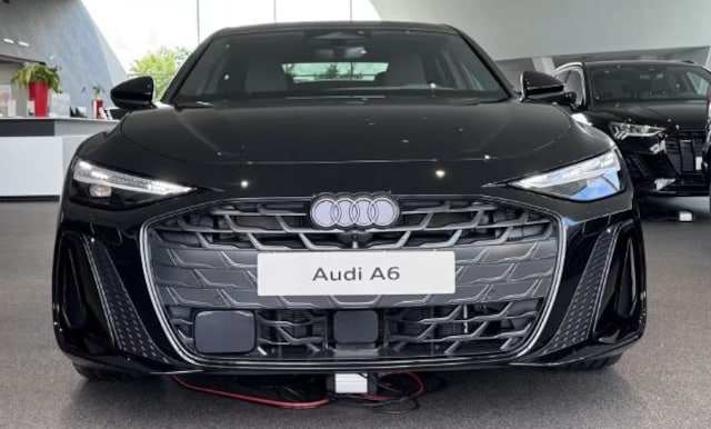 Audi A6 Quattro S-Tronic Sedan