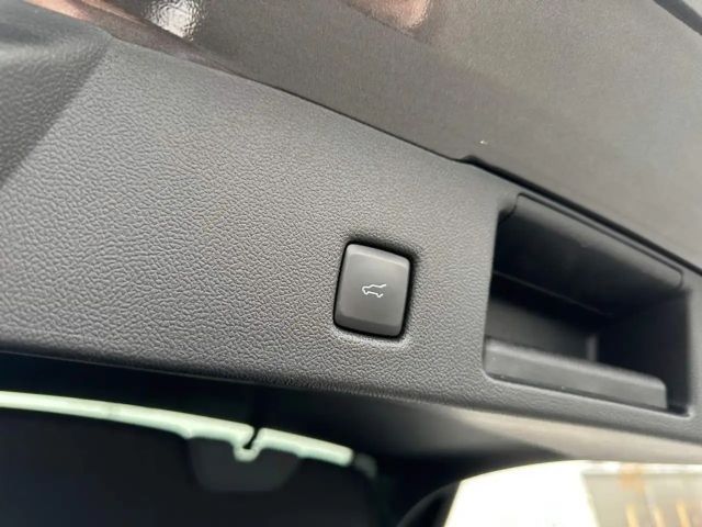 Ford Kuga Plug in Hybrid ST Line X