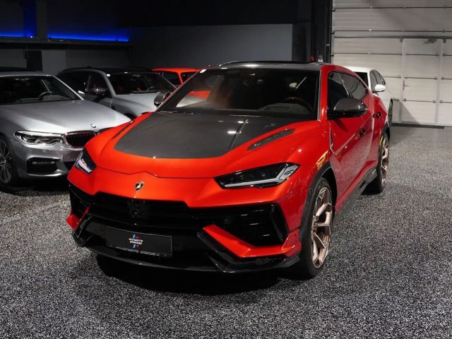Lamborghini Urus Performante