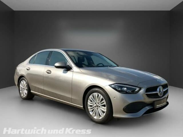 Mercedes-Benz C 180 AVANTGARDE Sedan