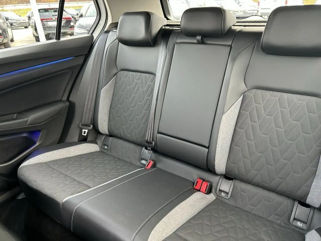 Volkswagen Golf 1.5 TSI DSG