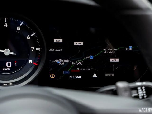 Porsche 992 4 Cabrio Targa