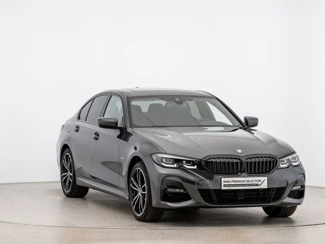 BMW 330 330e Sedan xDrive