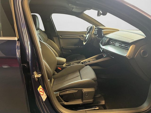 Audi A3 30 TFSI S-Line S-Tronic Sportback