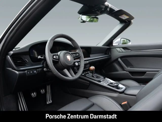 Porsche 992 Cabrio Carrera Turbo