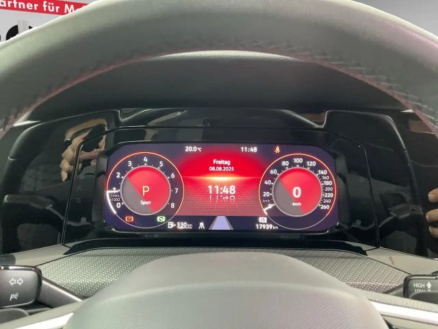 Volkswagen Golf 1.5 eTSI DSG Golf VIII R-Line