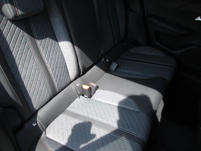 Peugeot 2008 Allure Pack PureTech