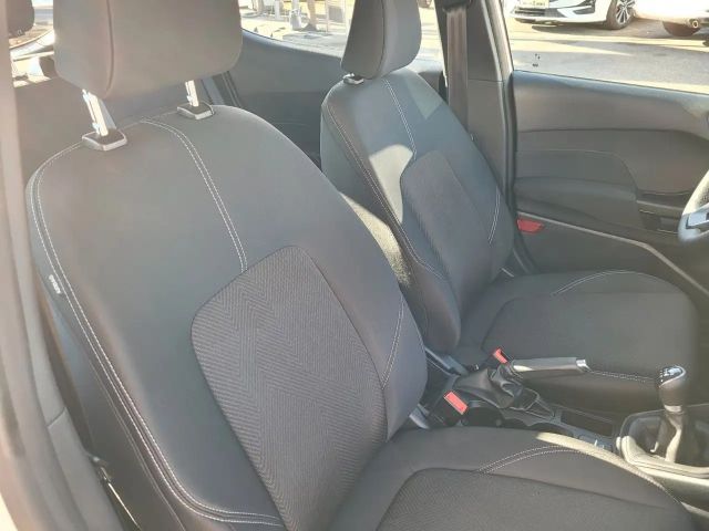 Ford Fiesta C&C *Navi/ Kamera/ LED/ Winter-P.*