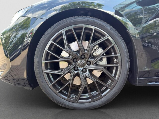 Audi A6 Avant Quattro S-Tronic