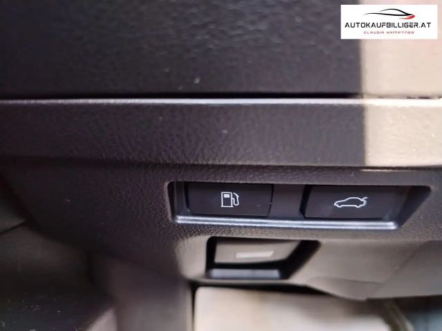 Lexus ES Business Line