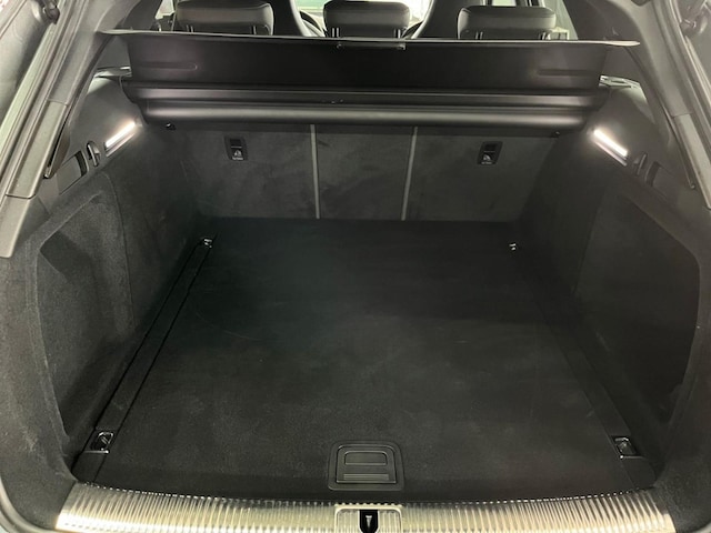 Audi A4 40 TDI Avant Quattro S-Line S-Tronic