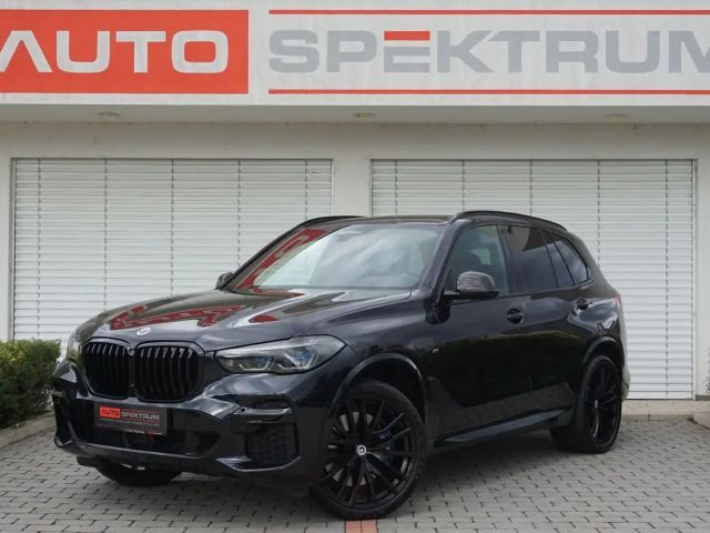 BMW X5 M50i