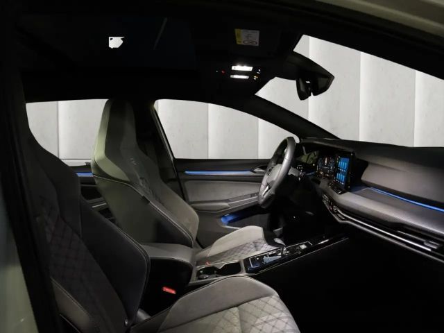 Volkswagen Golf 1.5 eTSI IQ.Drive R-Line