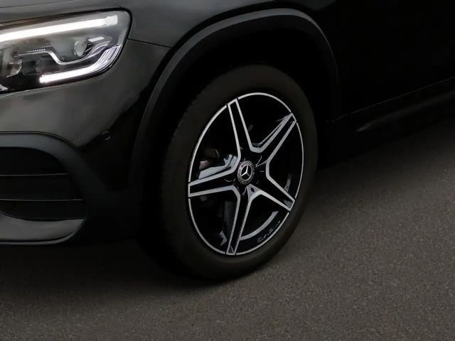 Mercedes-Benz GLB 200 AMG Line