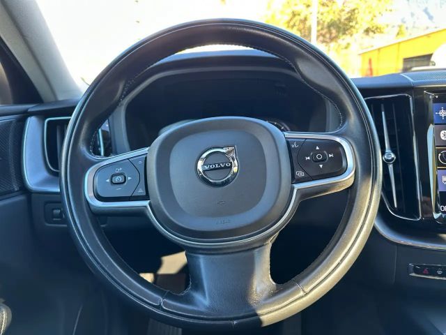Volvo XC60 AWD Geartronic Momentum