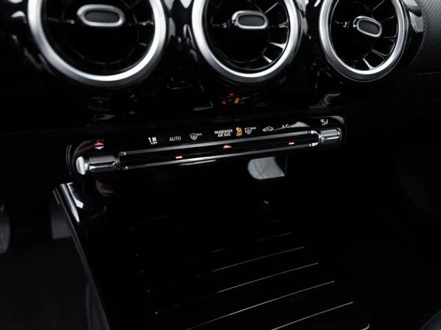 Mercedes-Benz A 220 4MATIC Progressive