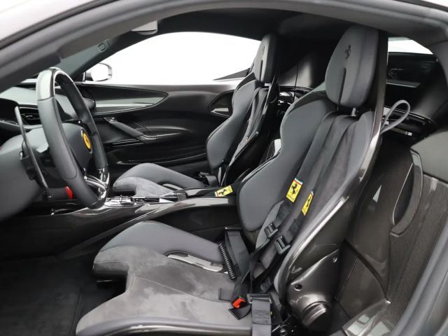 Ferrari SF90 Stradale