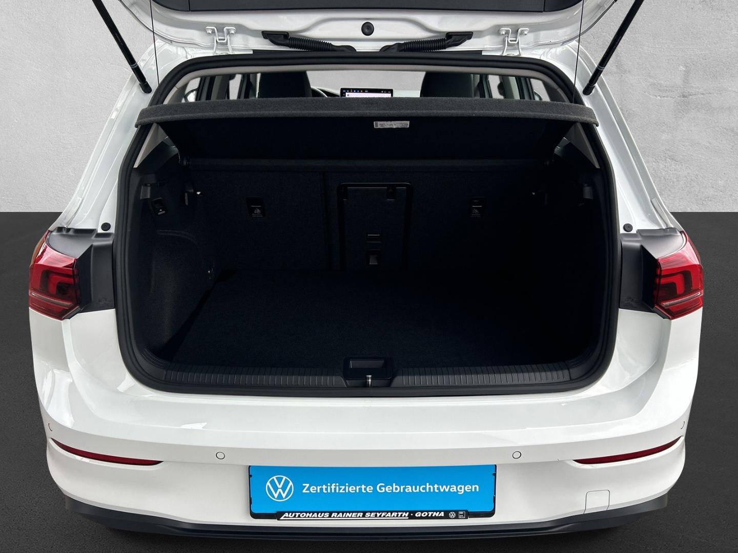 Volkswagen Golf 1.5 eTSI Life