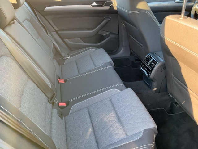 Volkswagen Passat 2.0 TDI Business DSG Variant