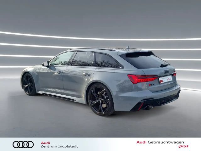 Audi RS6 Avant Quattro
