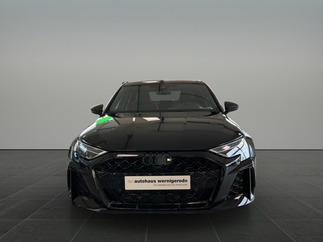 Audi RS3 Quattro S-Tronic Sedan