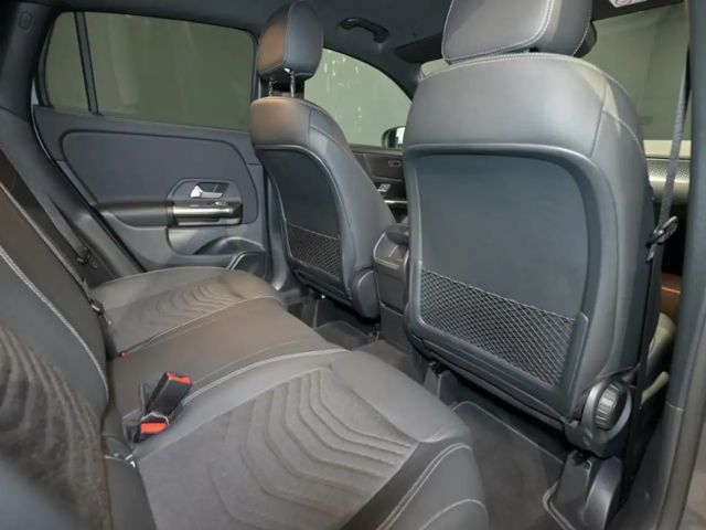 Mercedes-Benz GLA 180 Progressive