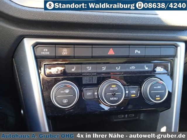 Volkswagen T-Roc ACTIVE Automatik+LED+8fach+Navi