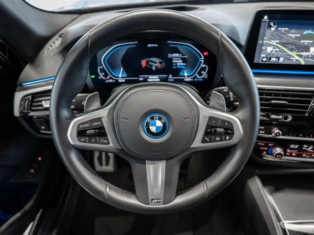 BMW 530 530e M-Sport Touring xDrive