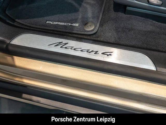 Porsche Macan 4