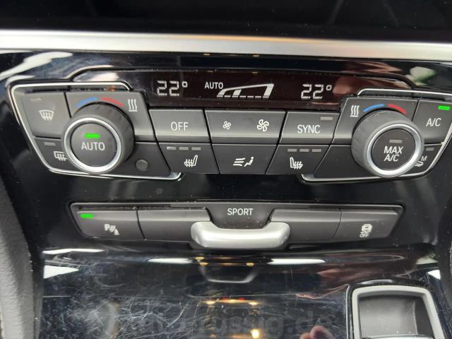 BMW 218 218d Sport Line xDrive