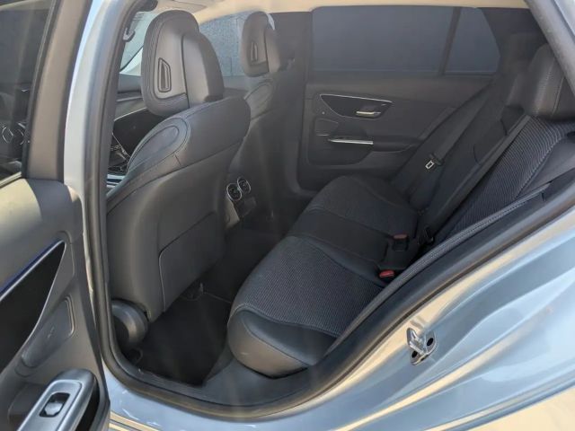 Mercedes-Benz C 180 AVANTGARDE