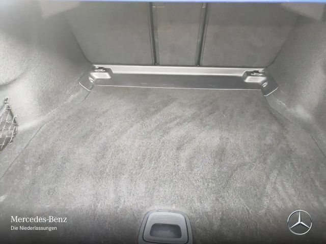 Mercedes-Benz C 180 AVANTGARDE Sedan